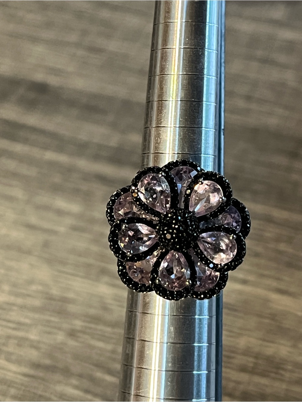 Sterling silver floral ring with light purple amethyst and black spines. Sz 7.